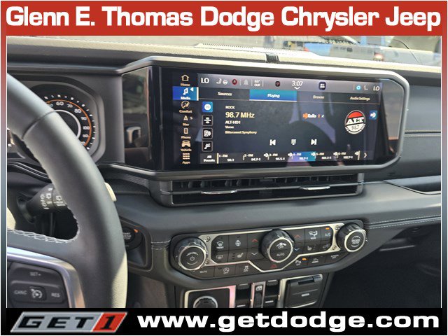 Certified 2025 Jeep Wrangler Sahara w/ Safety Group image 14