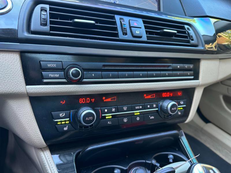 Used 2011 BMW 535i xDrive Sedan AWD/4WD image 31
