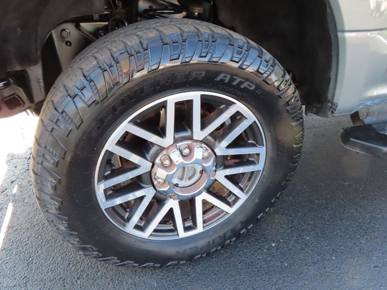 Used 2019 Ford F350 Lariat w/ Lariat Value Package image 11