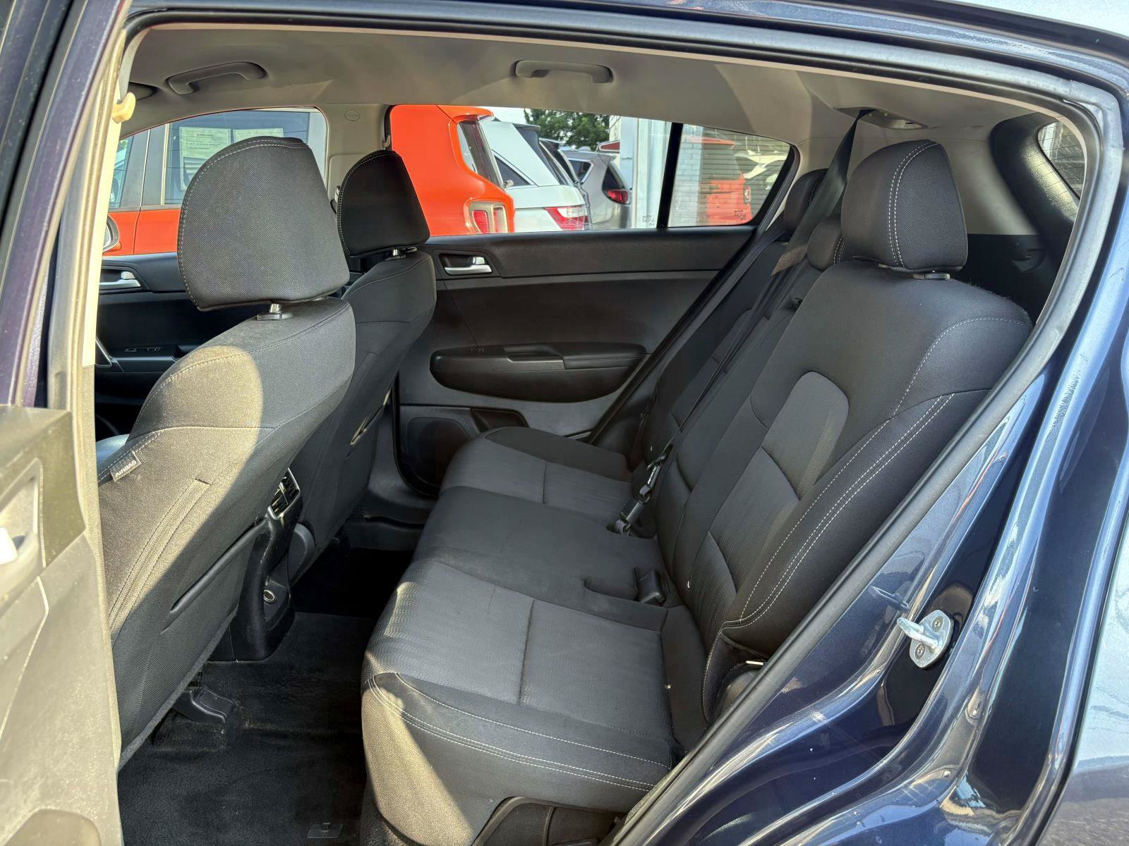 Used 2019 Kia Sportage LX AWD/4WD image 28