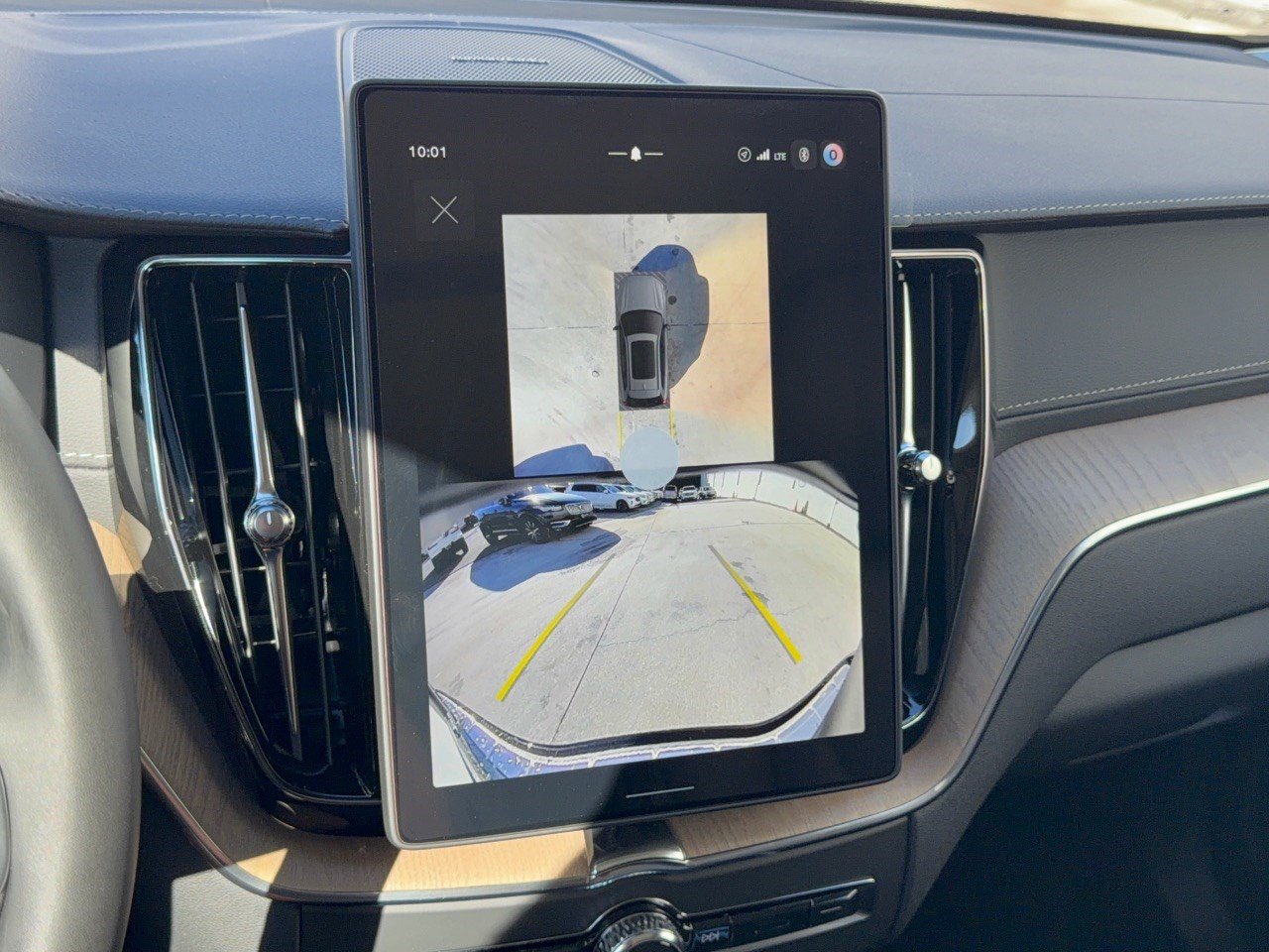 New 2027 Volvo XC60 B5 Ultra AWD/4WD image 24