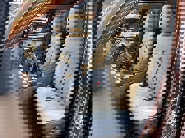 New 2025 MAZDA CX-70 Plug-In Hybrid w/ Premium Pkg image 10