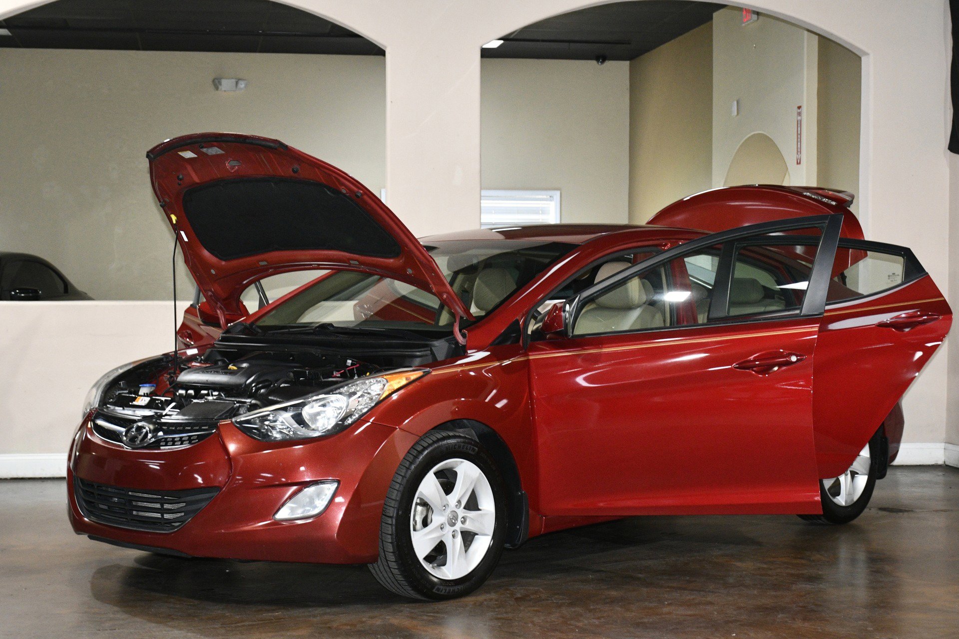 Used 2013 Hyundai Elantra GLS w/ Preferred Pkg FWD image 90