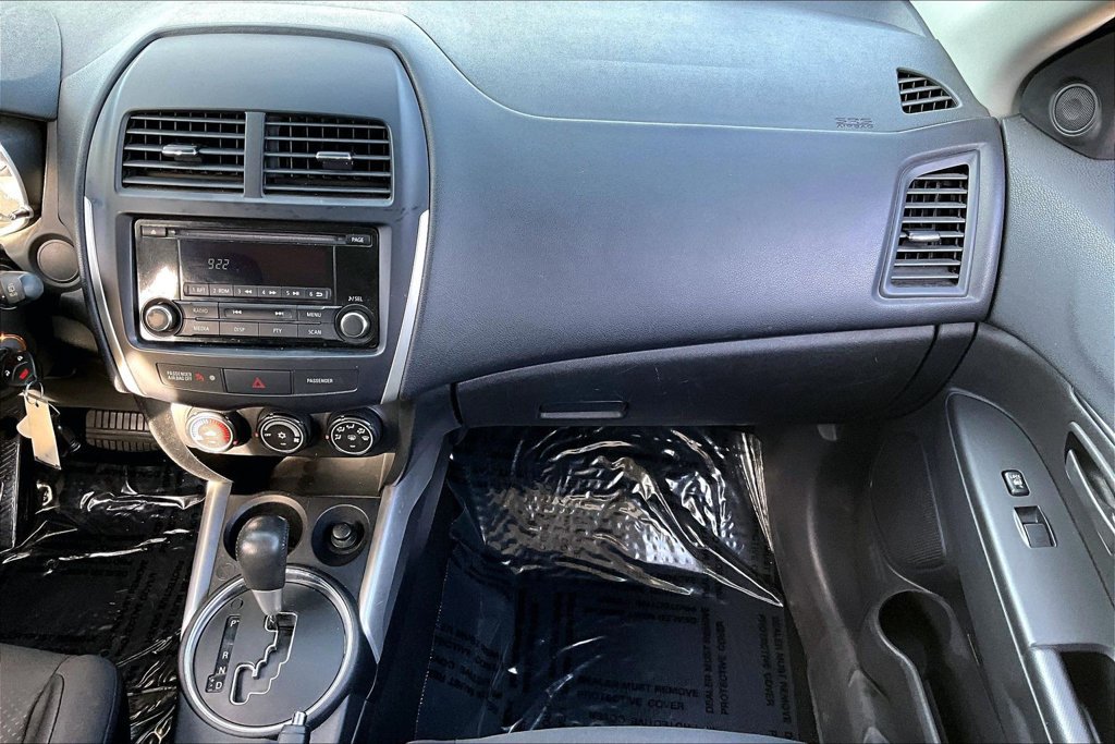 Used 2014 Mitsubishi Outlander Sport ES FWD image 25
