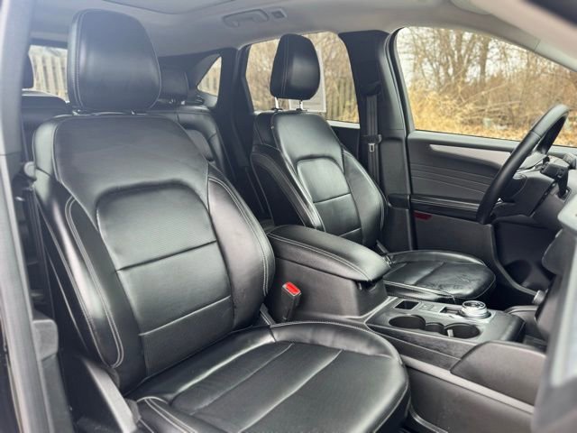 Used 2024 Ford Escape Platinum image 20