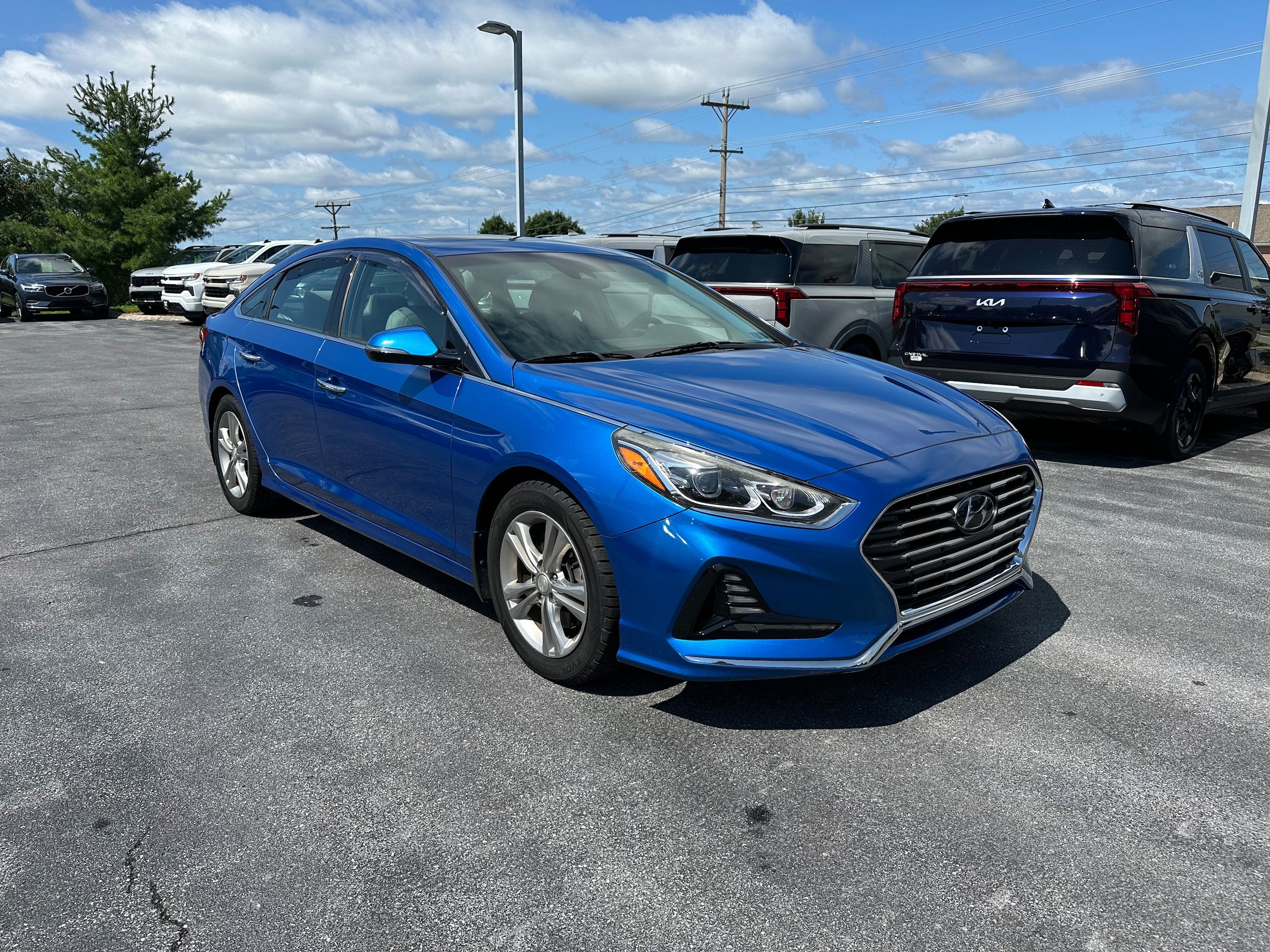 Used 2018 Hyundai Sonata Limited w/ Limited Ultimate Package 03 FWD image 3