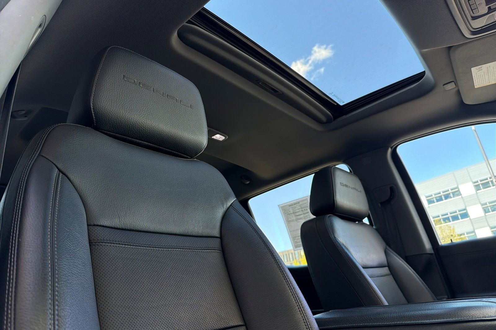 Used 2019 GMC Sierra 1500 Denali w/ Denali Ultimate Package AWD/4WD image 19
