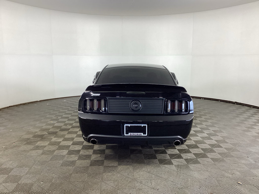 Used 2006 Ford Mustang GT RWD image 3