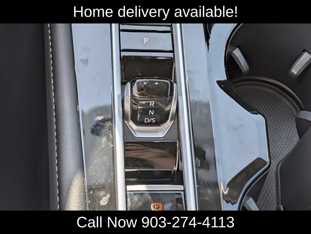 Used 2025 Volkswagen Atlas SE AWD/4WD image 14