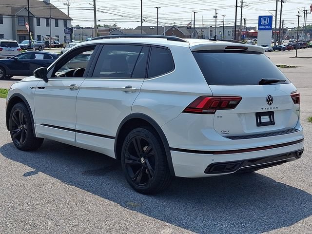 Used 2023 Volkswagen Tiguan SE R-Line AWD/4WD image 4