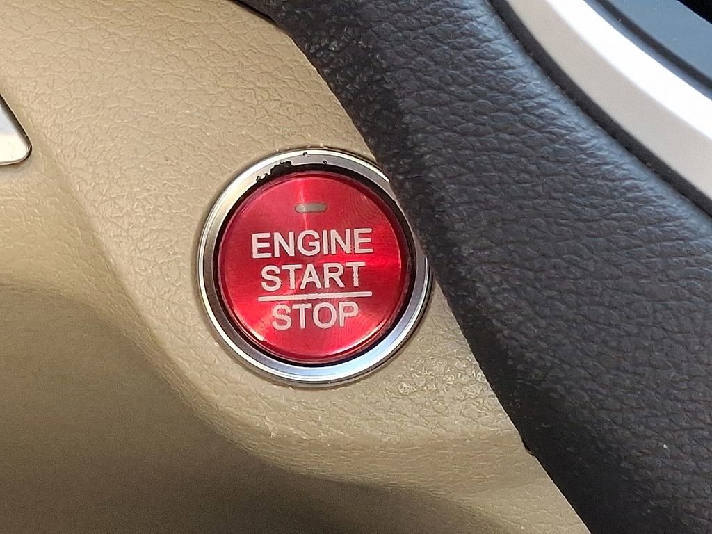 Used 2017 Acura TLX image 25