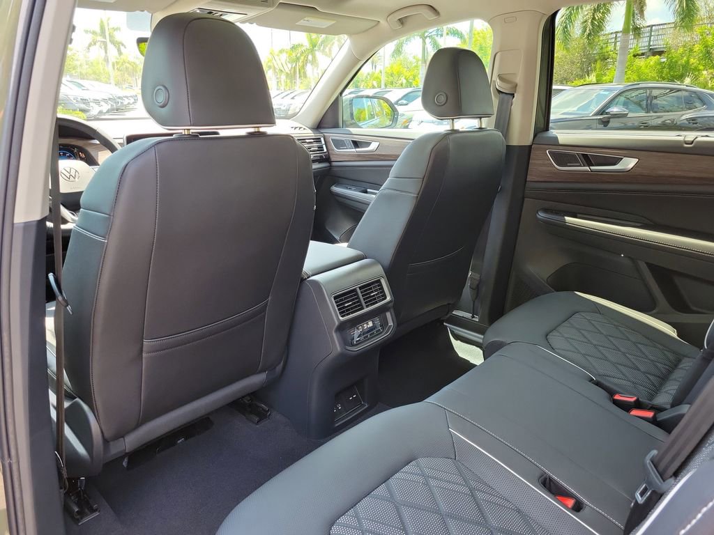 New 2026 Volkswagen Atlas SEL Premium R-Line AWD/4WD image 9