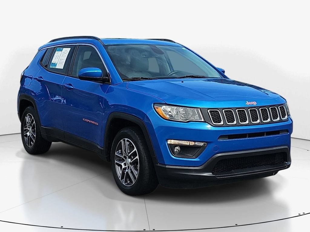 Used 2019 Jeep Compass Latitude w/ Popular Equipment Group FWD image 3