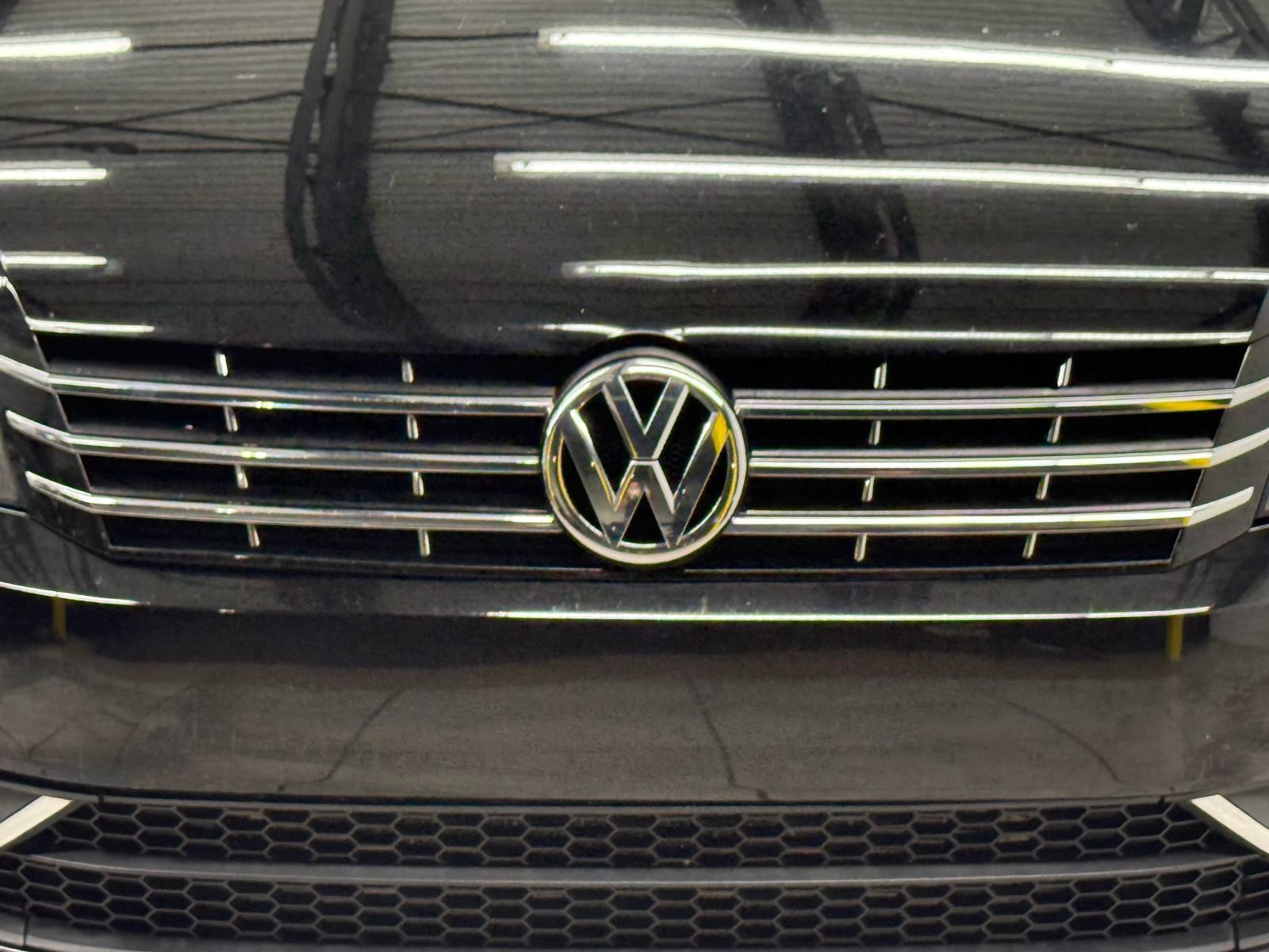 Used 2013 Volkswagen Passat TDI SE FWD image 5