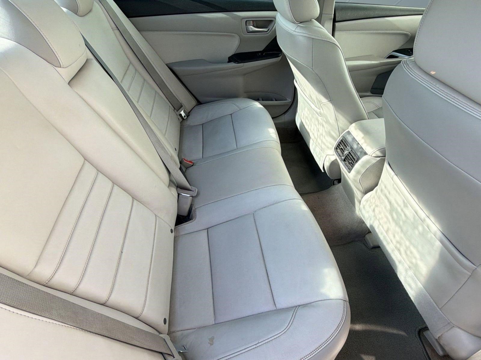 Used 2015 Toyota Camry XLE FWD image 28
