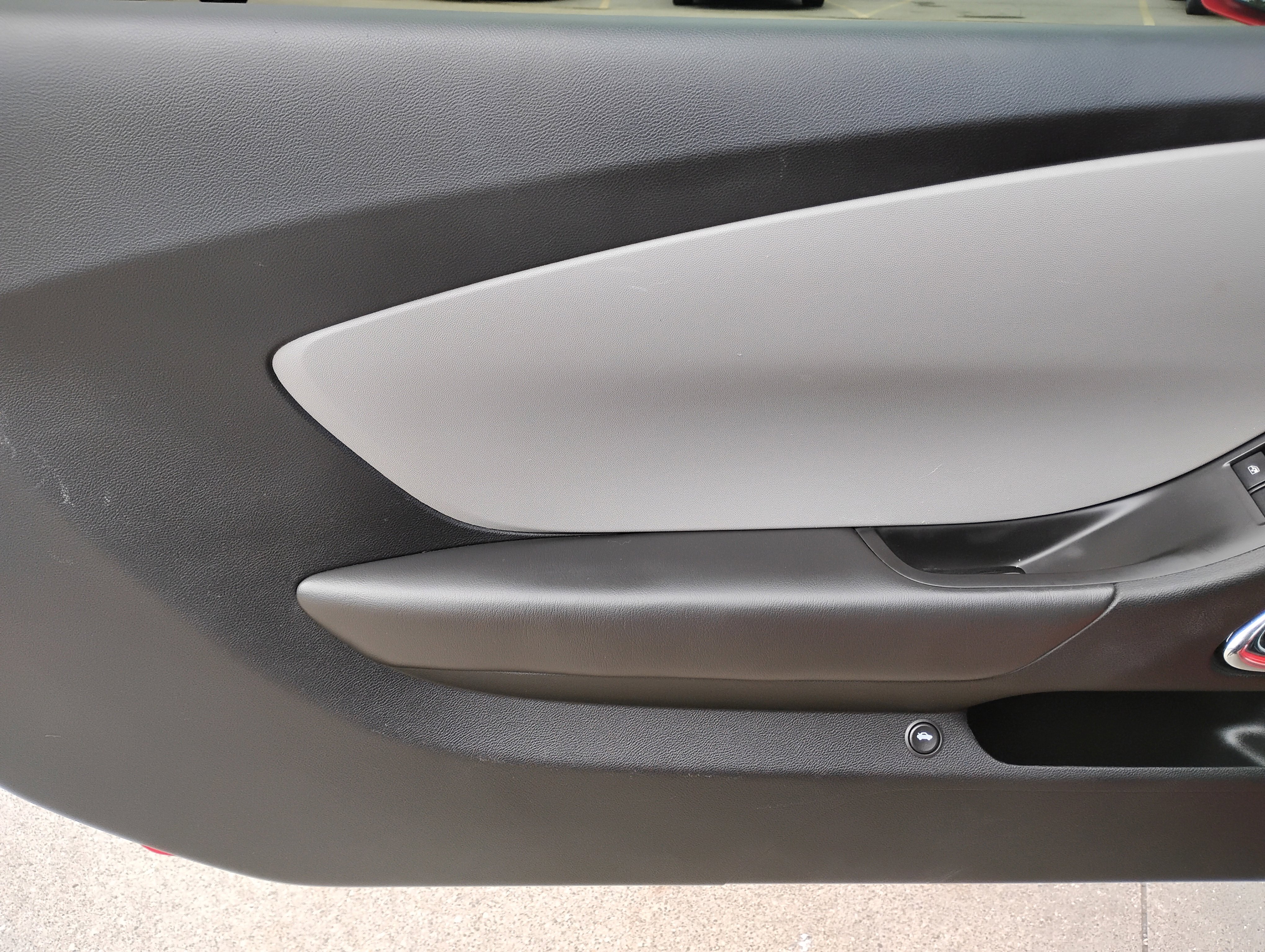 Used 2014 Chevrolet Camaro LS RWD image 12