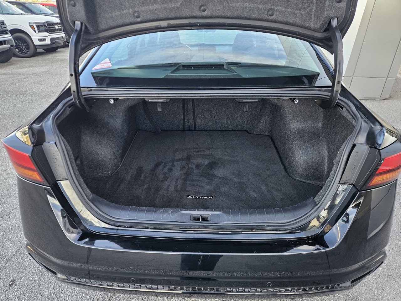 Used 2022 Nissan Altima 2.5 SV image 11