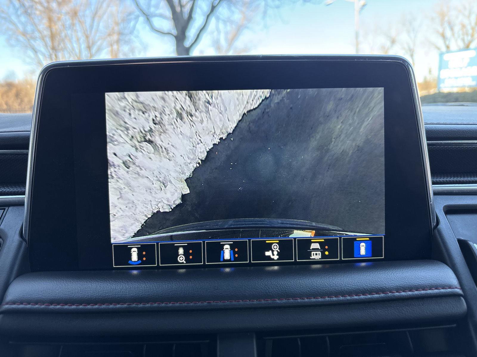 Used 2022 Chevrolet Tahoe RST w/ Luxury Package image 21