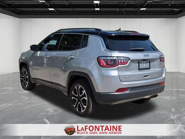 Used 2022 Jeep Compass Limited AWD/4WD image 6