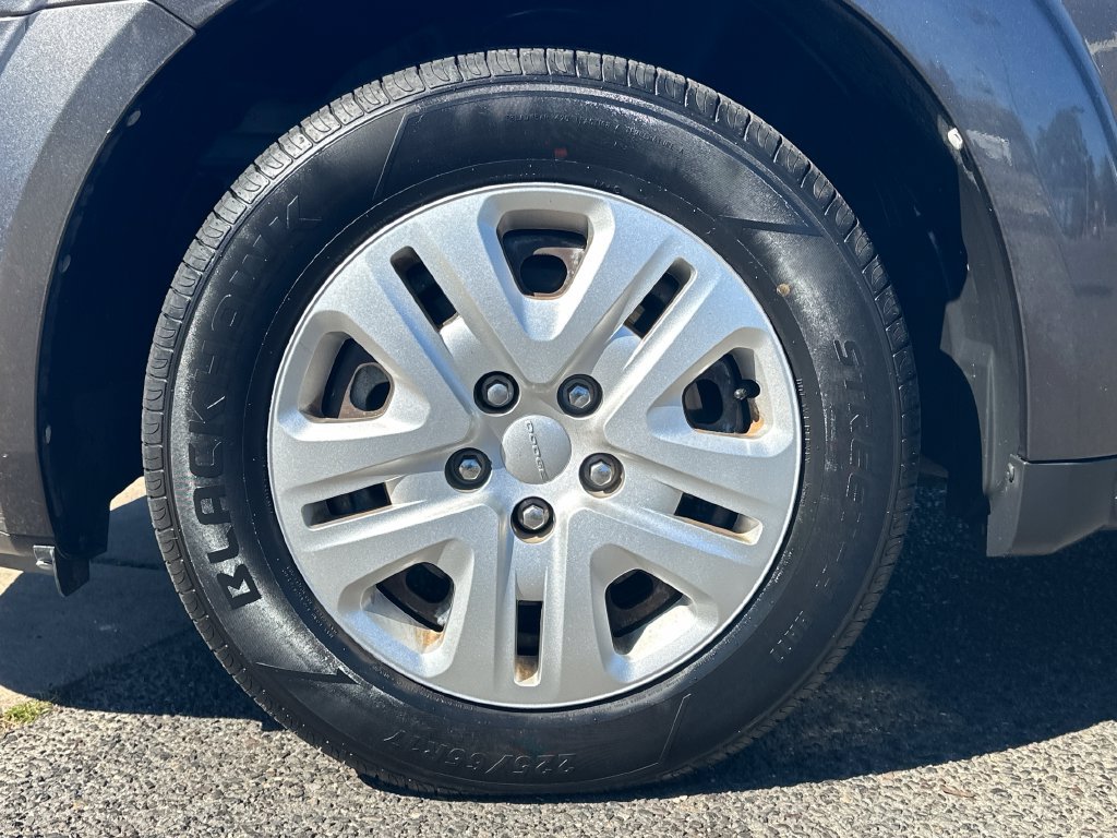 Used 2018 Dodge Journey SE FWD image 10