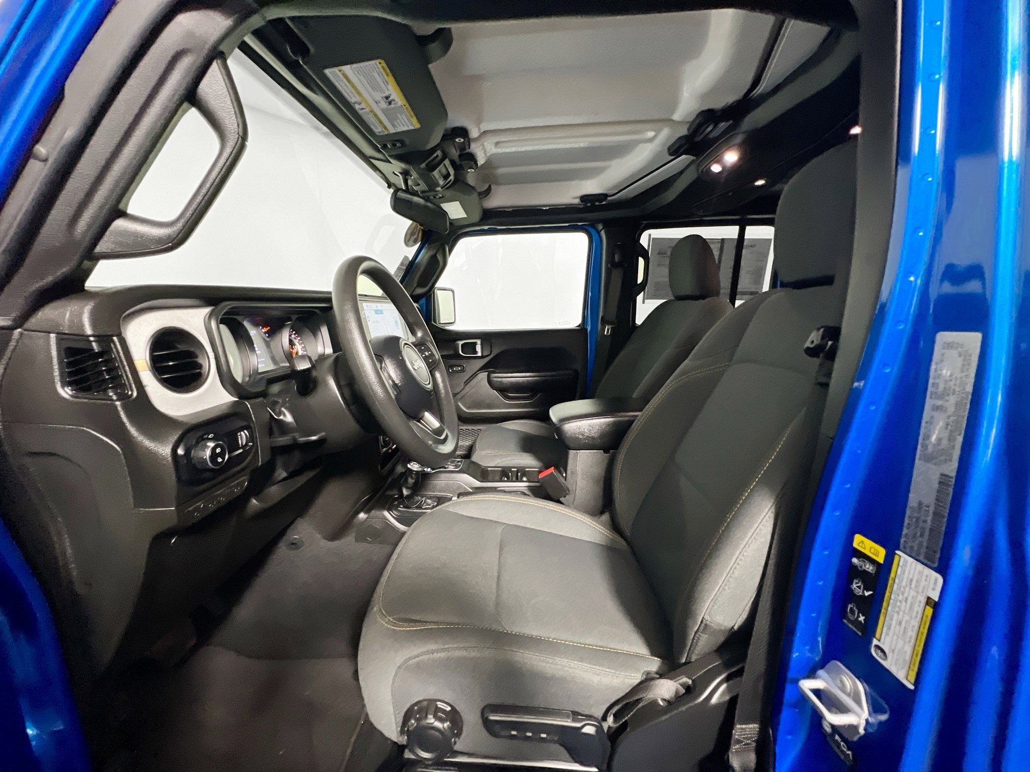 Used 2024 Jeep Gladiator Sport image 14