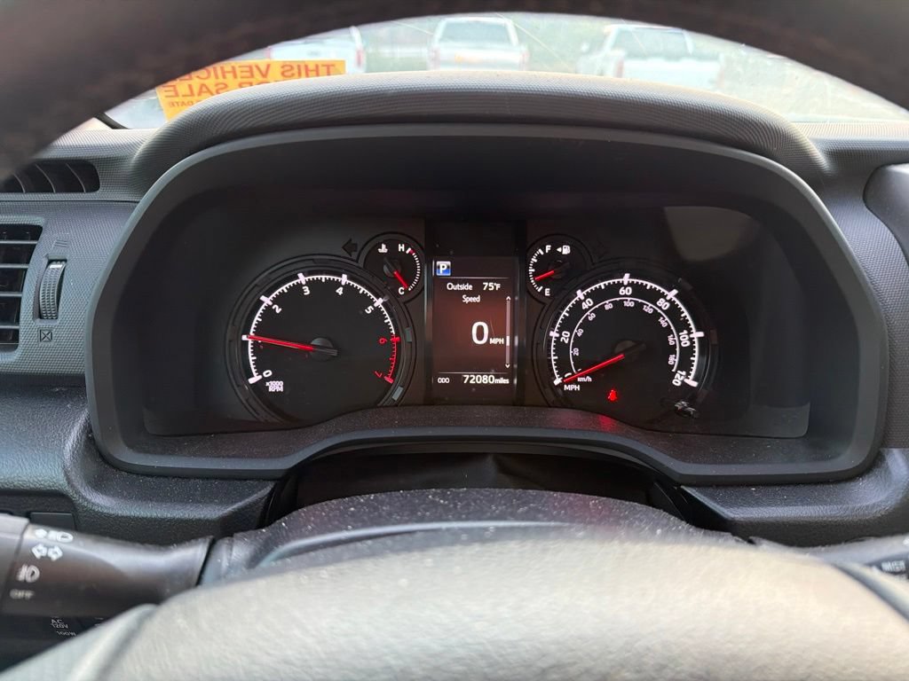 Used 2022 Toyota 4Runner SR5 Premium w/ Moonroof Package RWD image 4
