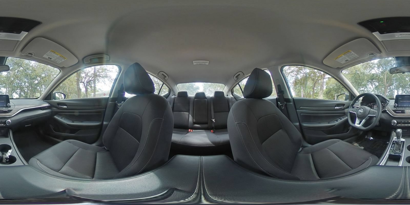Used 2025 Nissan Altima 2.5 SV FWD image 42