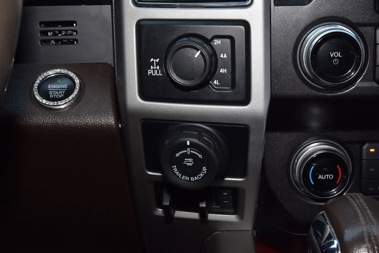 Used 2020 Ford F150 King Ranch w/ Equipment Group 601A Luxury AWD/4WD image 30