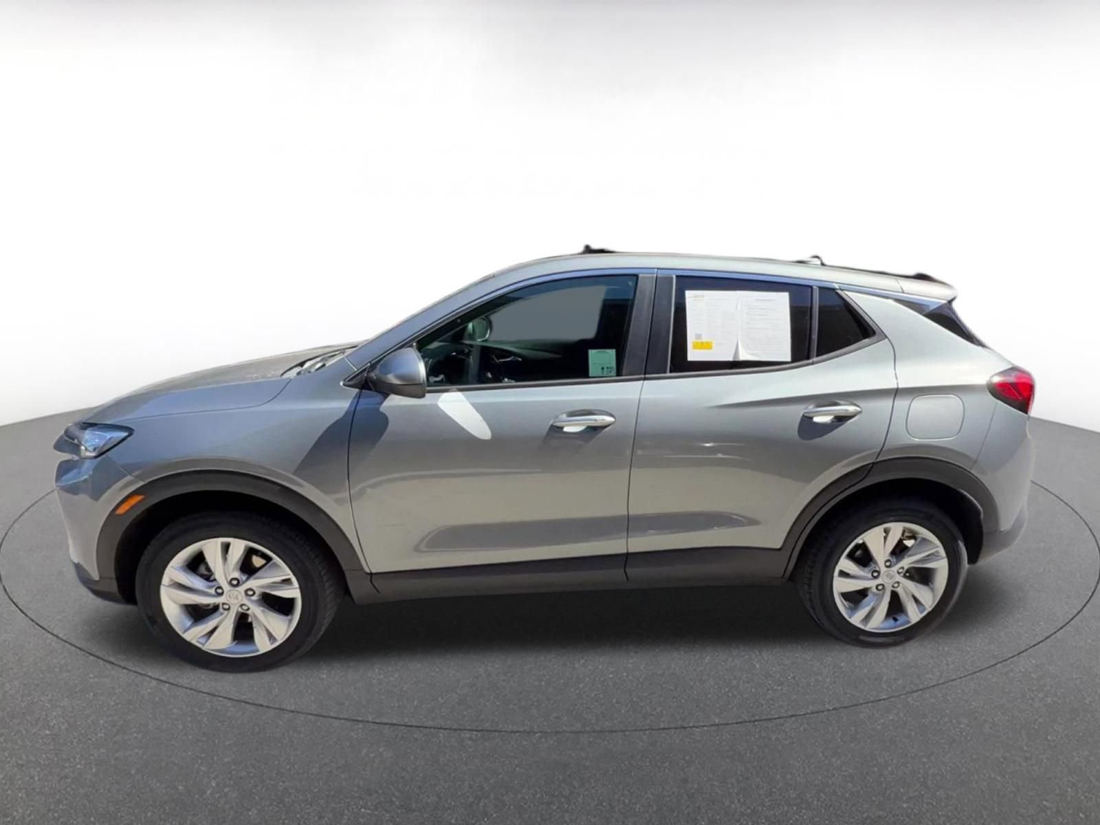 Used 2025 Buick Encore GX Preferred image 9