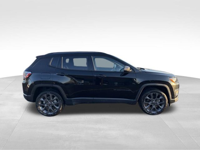 Used 2021 Jeep Compass Latitude w/ Sun and Sound Group AWD/4WD image 6