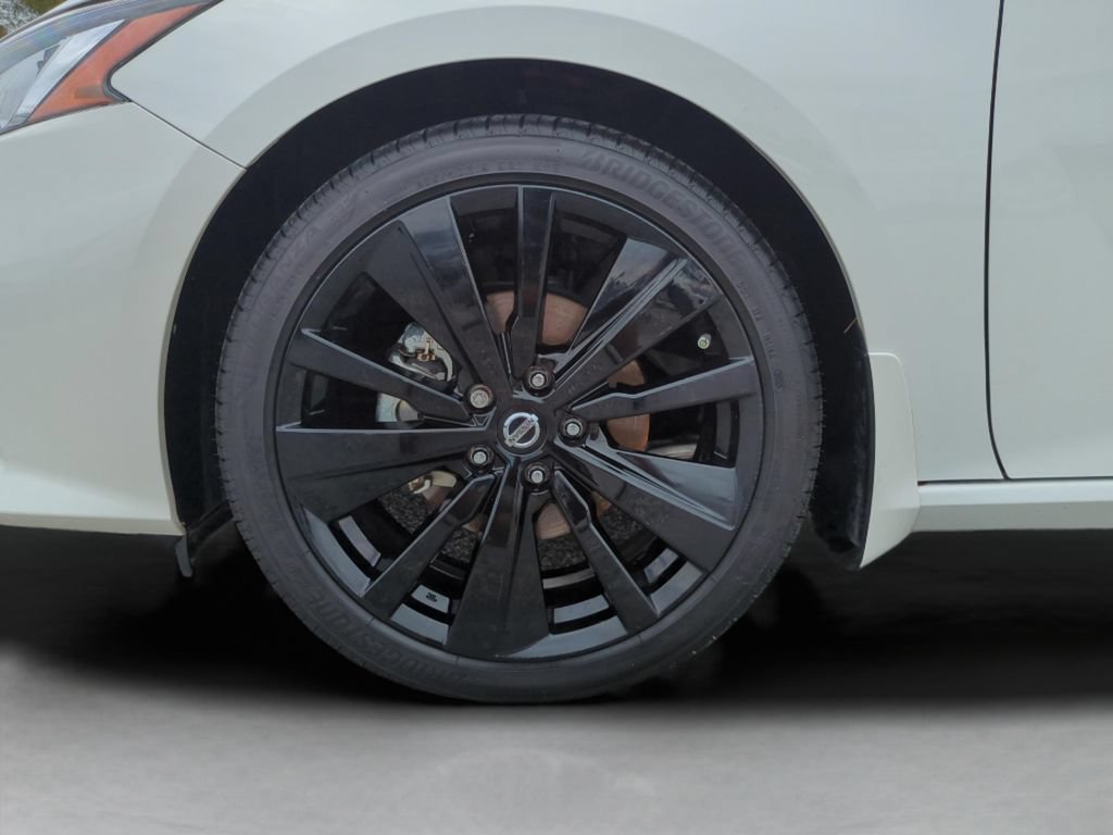 Certified 2022 Nissan Altima 2.5 SR w/ Midnight Edition Package FWD image 26