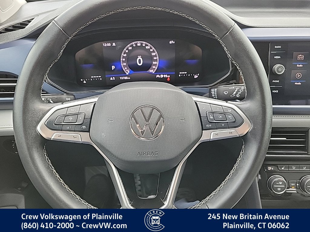 Certified 2024 Volkswagen Taos SE AWD/4WD image 6