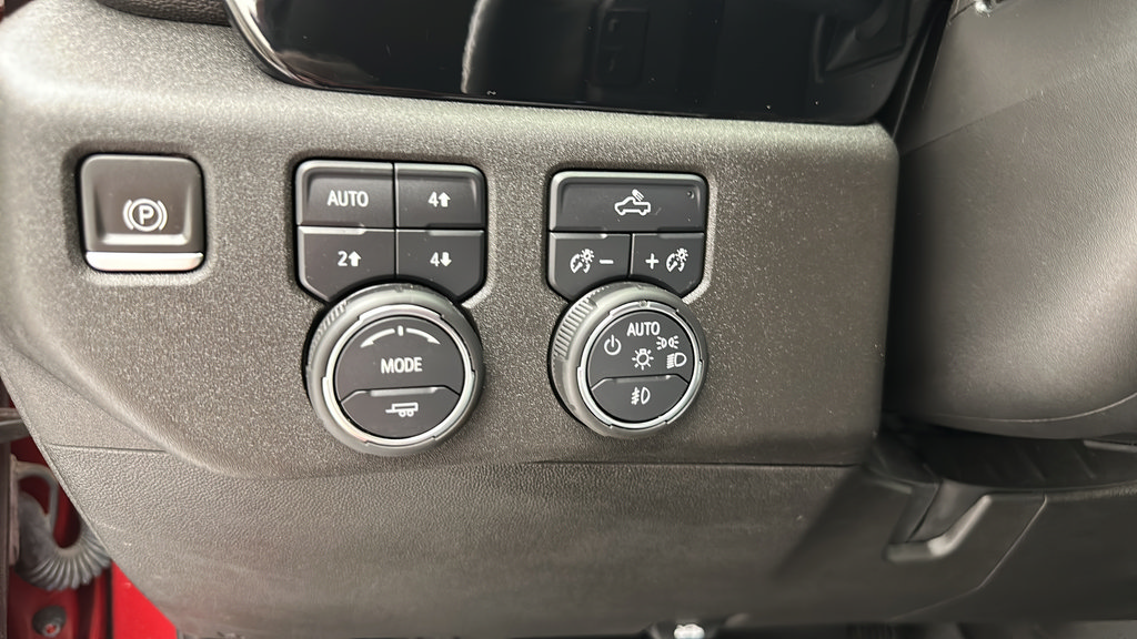Used 2024 Chevrolet Silverado 1500 RST w/ Convenience Package II AWD/4WD image 23
