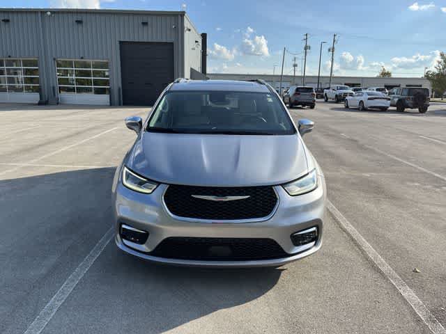 Used 2021 Chrysler Pacifica Limited FWD image 4