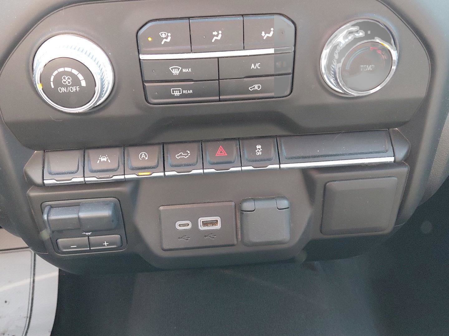 Used 2024 GMC Sierra 1500 Pro w/ Graphite Edition image 27