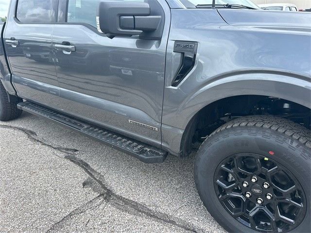 New 2025 Ford F150 XLT w/ Equipment Group 302A MID image 12