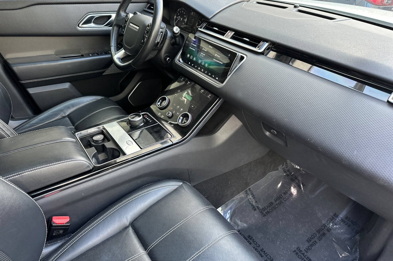 Used 2020 Land Rover Range Rover Velar S AWD/4WD image 19