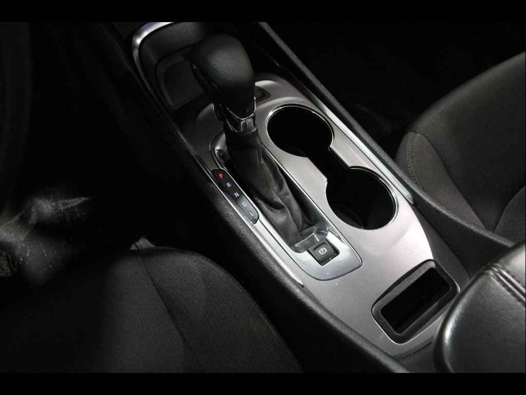 Used 2024 Chevrolet Malibu LT FWD image 16