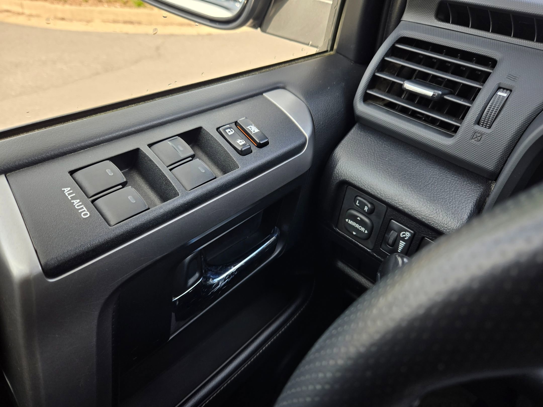 Used 2023 Toyota 4Runner SR5 AWD/4WD image 22