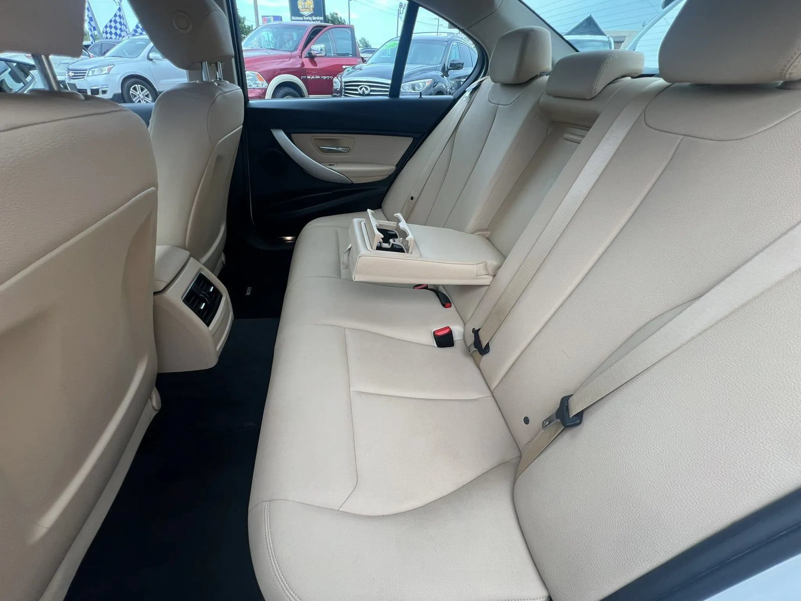 Used 2018 BMW 320i xDrive Sedan AWD/4WD image 36