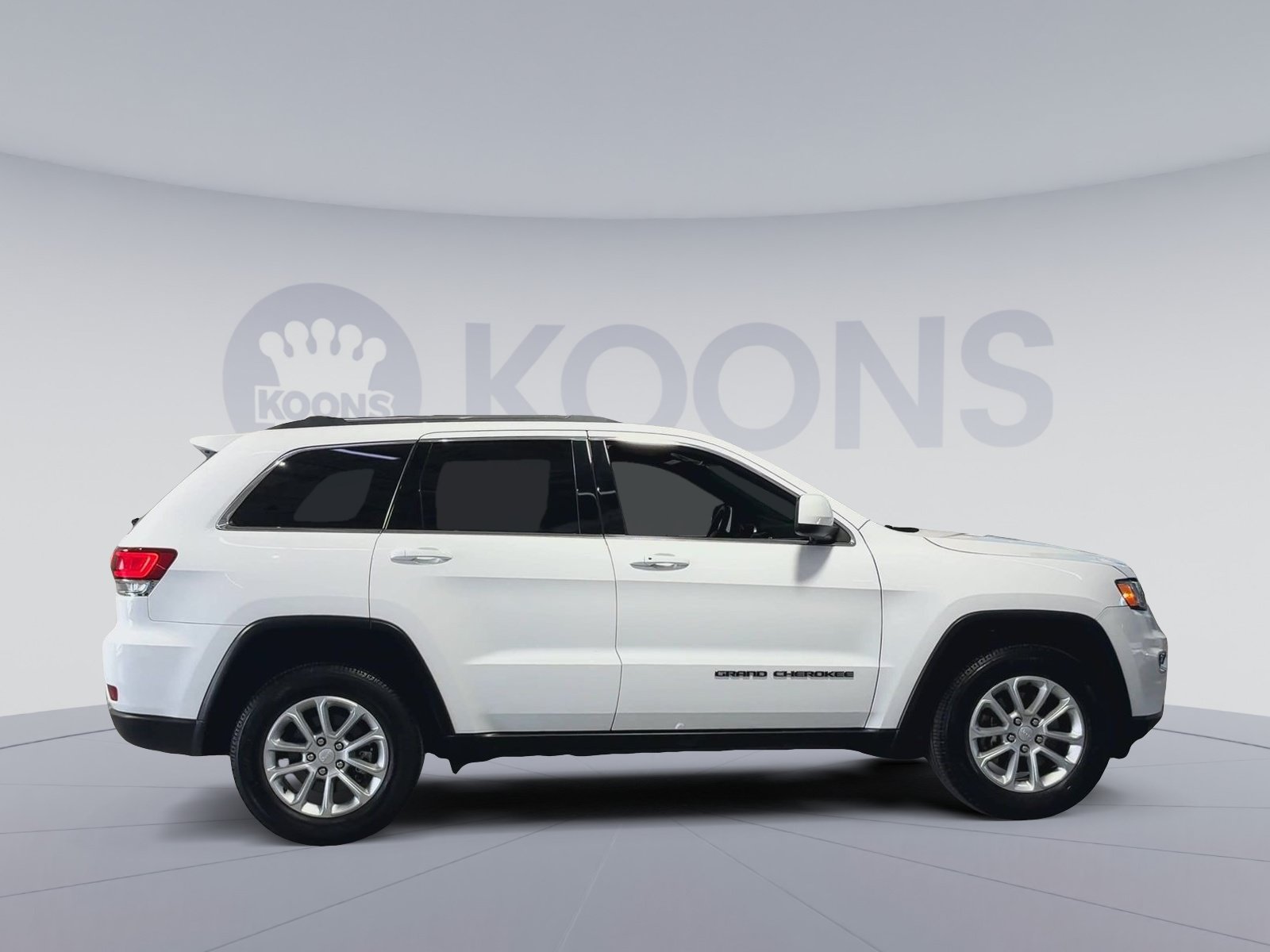 Used 2021 Jeep Grand Cherokee Laredo X AWD/4WD image 12