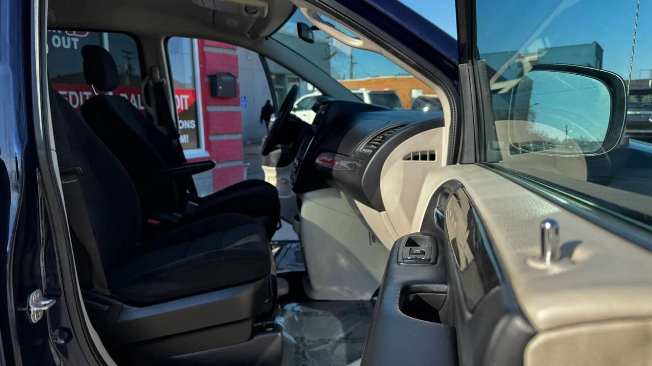 Used 2013 Dodge Grand Caravan SE image 13
