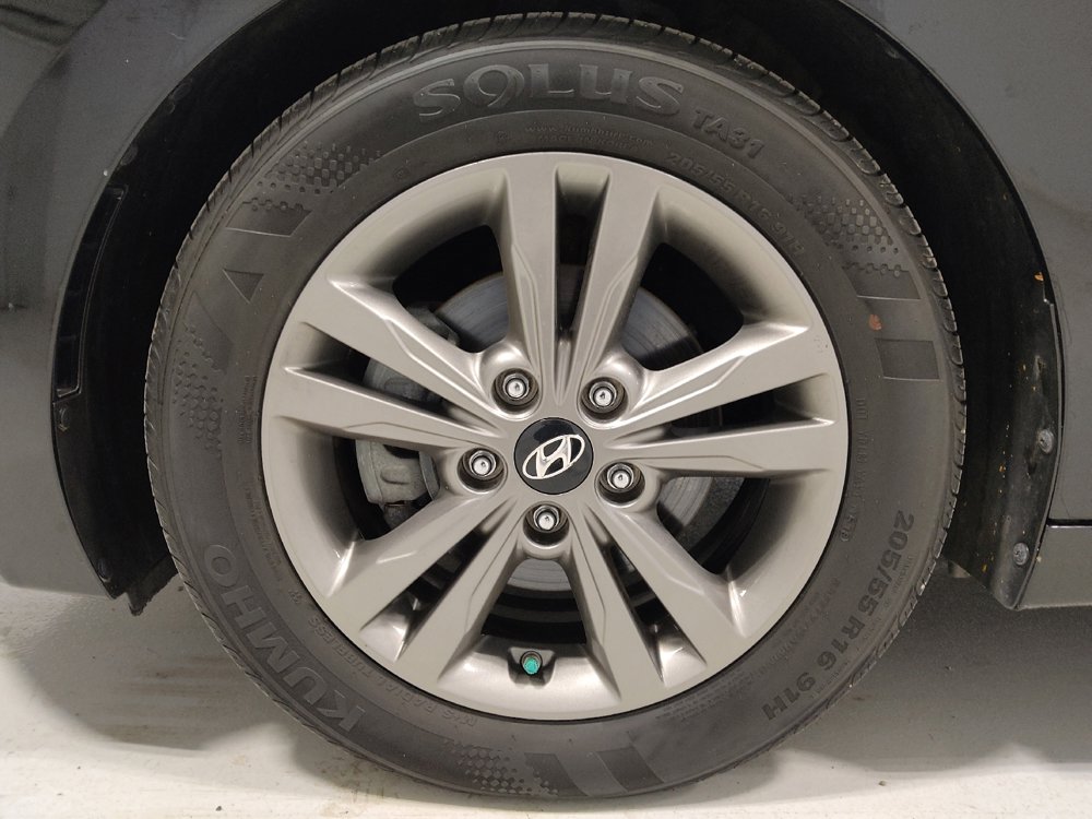 Used 2018 Hyundai Elantra SEL w/ Cargo Package FWD image 31