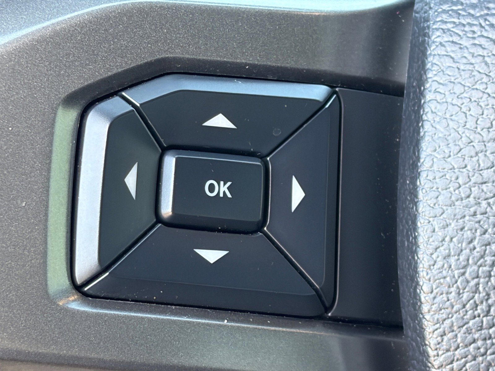 Used 2021 Ford Expedition XLT RWD image 23