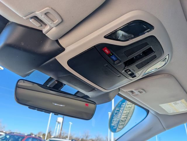 Used 2025 Subaru Outback Limited w/ Popular Package #2 image 30