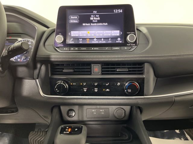 Used 2025 Nissan Rogue S image 25