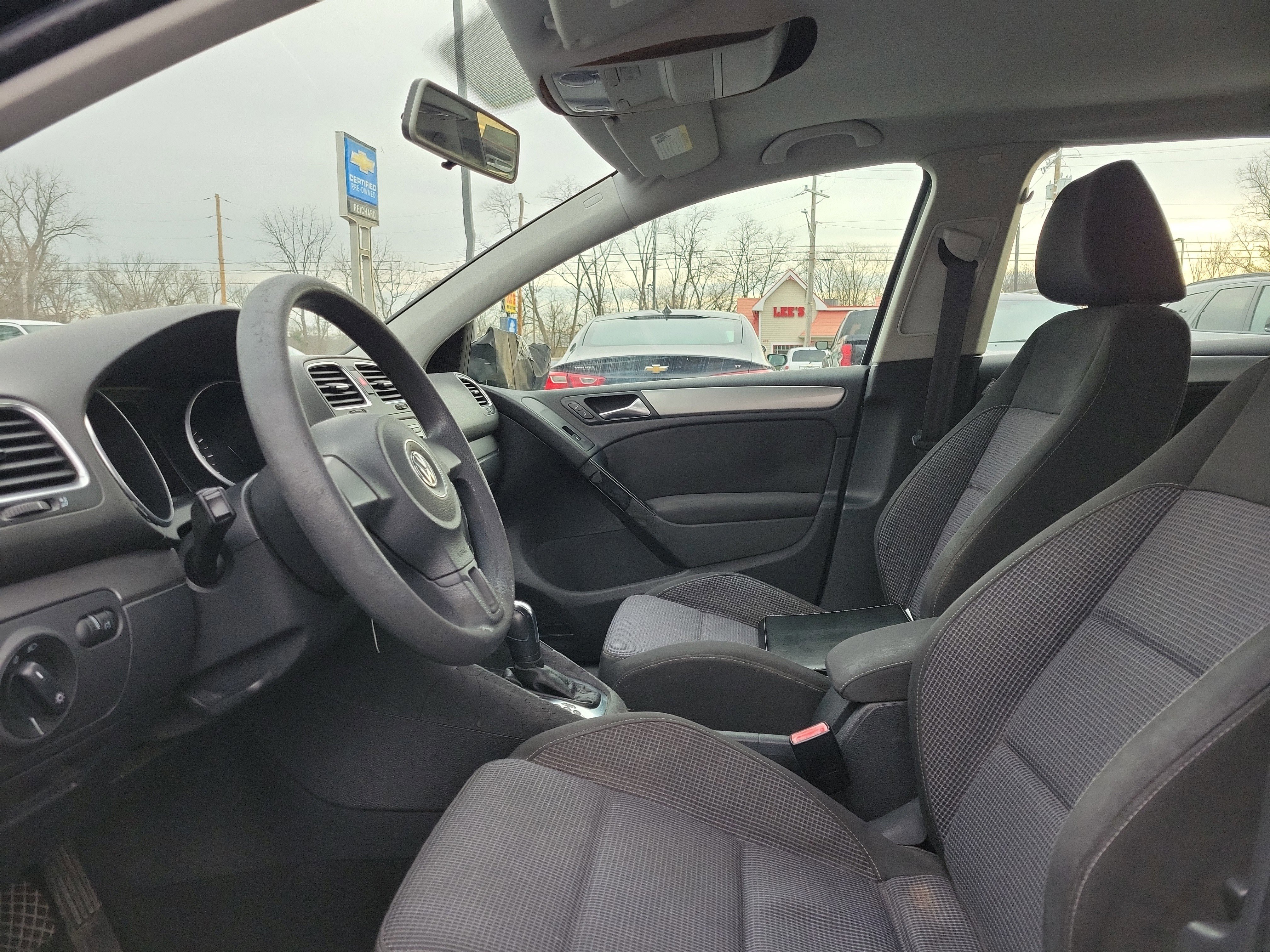 Used 2013 Volkswagen Golf 2.5L image 15