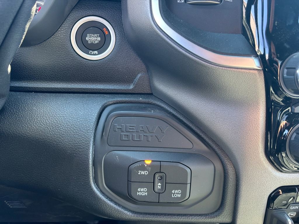 New 2026 RAM 5500 4x4 Regular Cab image 23