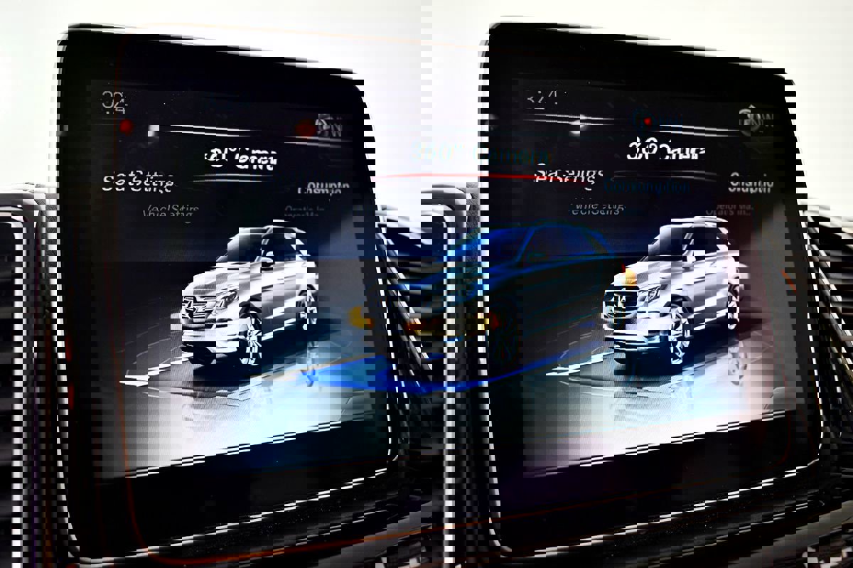 Used 2016 Mercedes-Benz GLE 300d 4MATIC image 30