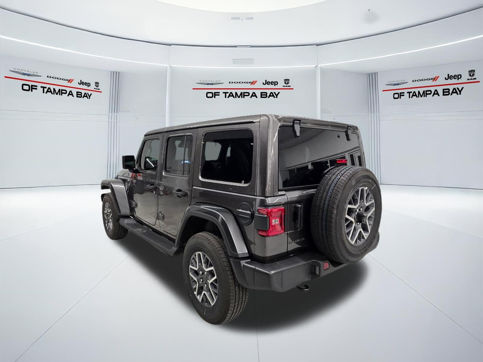 New 2025 Jeep Wrangler Unlimited Sahara AWD/4WD image 4